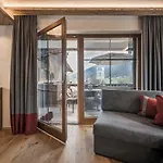 Apartmanhotel Stacherhof Fügen