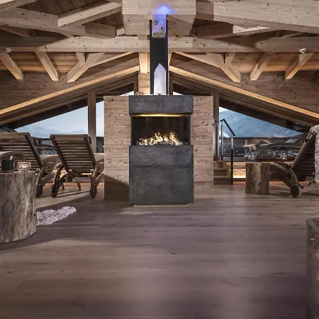 Stacherhof Aparthotel Fuegen