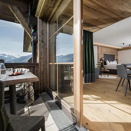 Stacherhof Aparthotel Fuegen