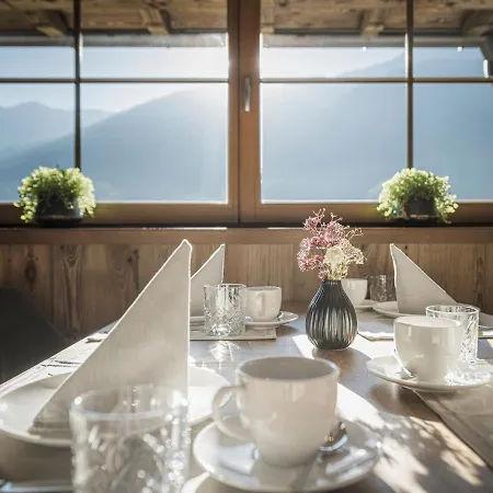 Aparthotel Stacherhof Fuegen