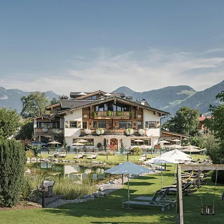 Stacherhof Aparthotel Fuegen