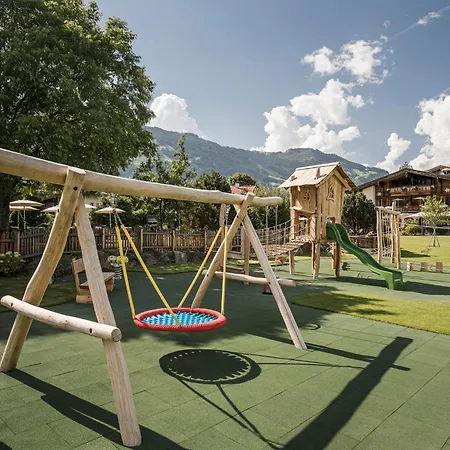 Stacherhof Aparthotel 4*