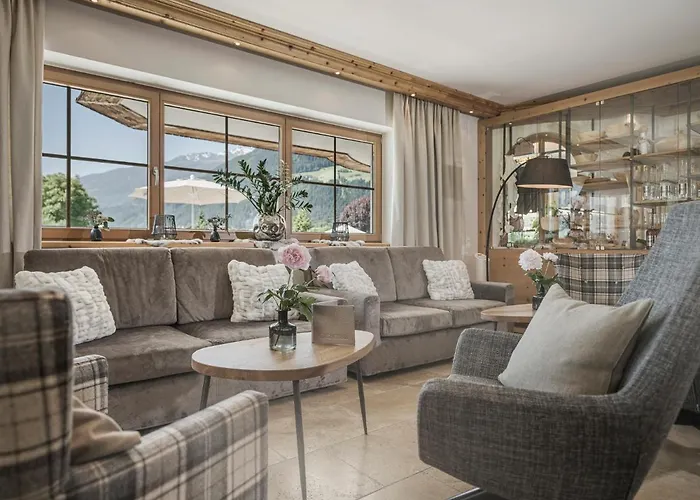 Aparthotel Stacherhof 4*